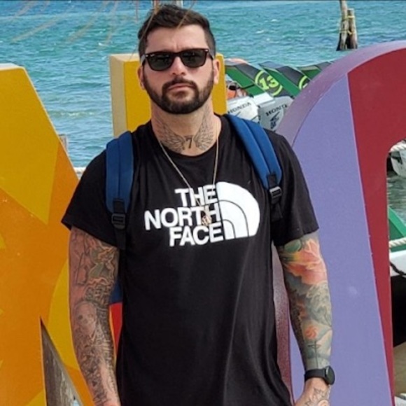 Meet your Posher, Thiago - Picture 1 of 1